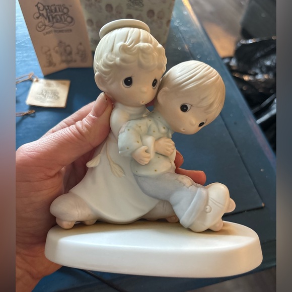 Precious Moments Other - COLLECTIBLE Vintage 1983 Precious Moments: He Upholdeth Those Who Call E-0526